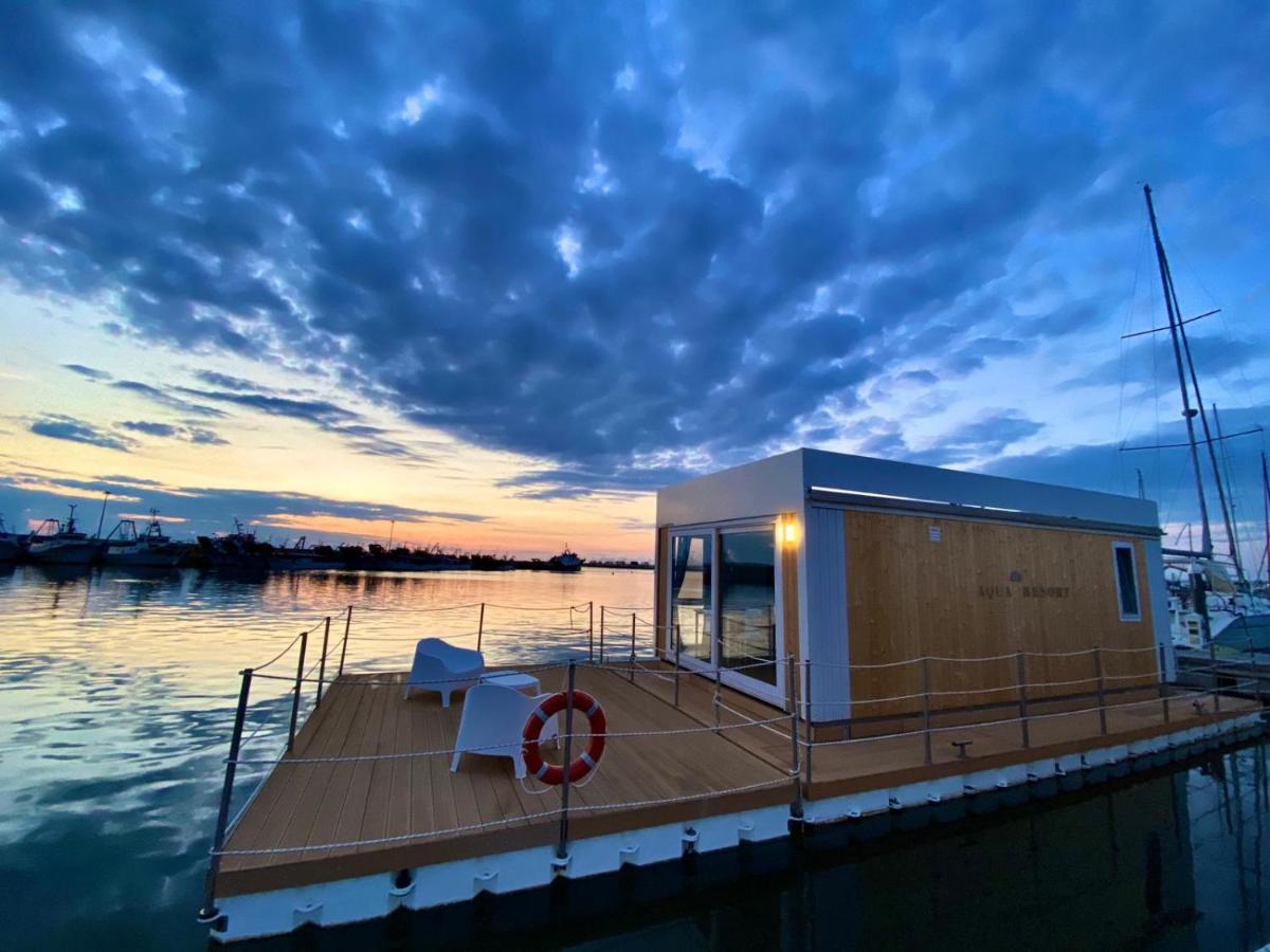 Aqua Resort Giulianova - Houseboat Experience Ngoại thất bức ảnh